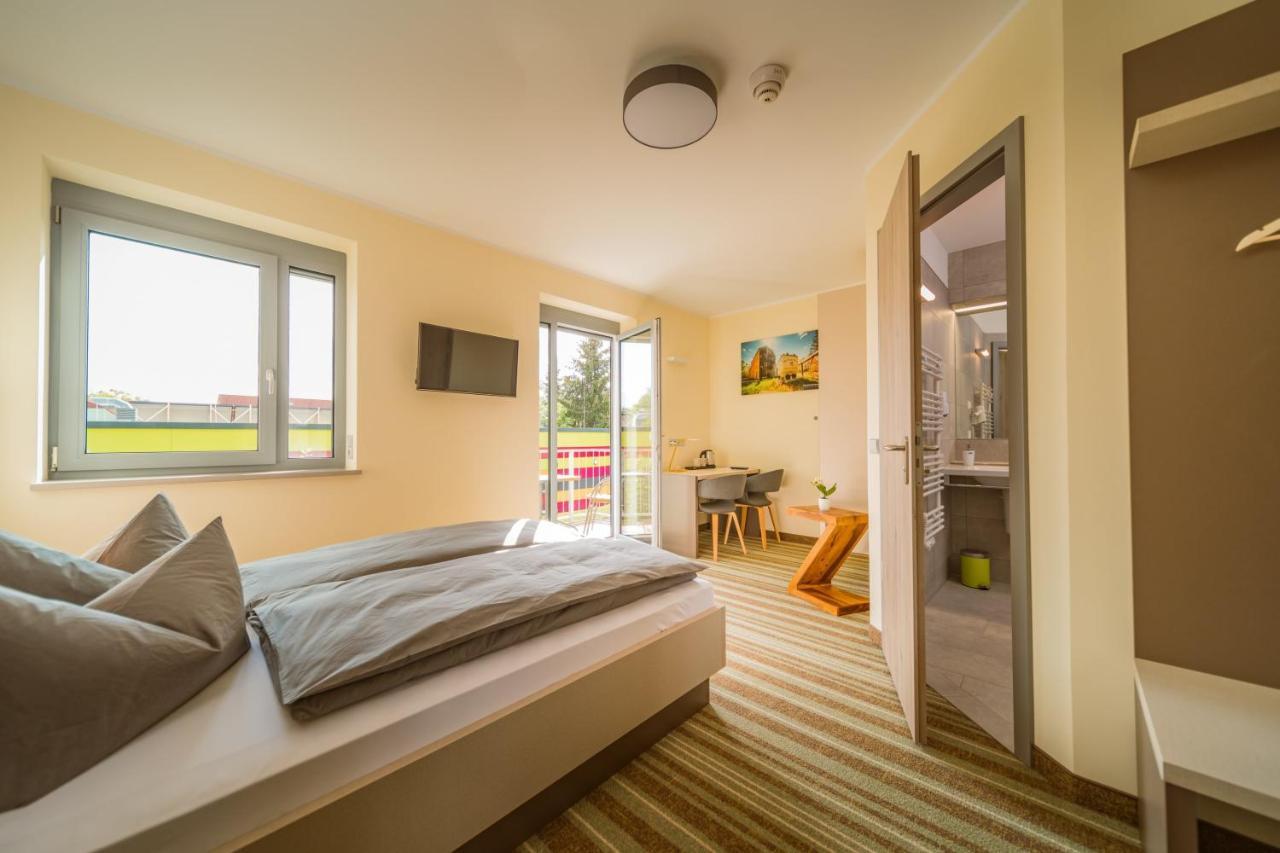 פרייברג Elly Hostel מראה חיצוני תמונה
